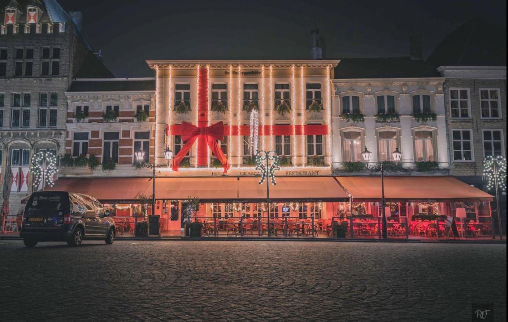 Grand Cafe Hotel De Bourgondier Bergen op Zoom Ngoại thất bức ảnh